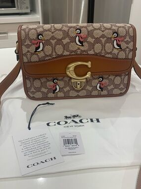 🐧 New Cute Coach Brown Signature Studio Penguin Print Shoulder Crossbody Bag🐧